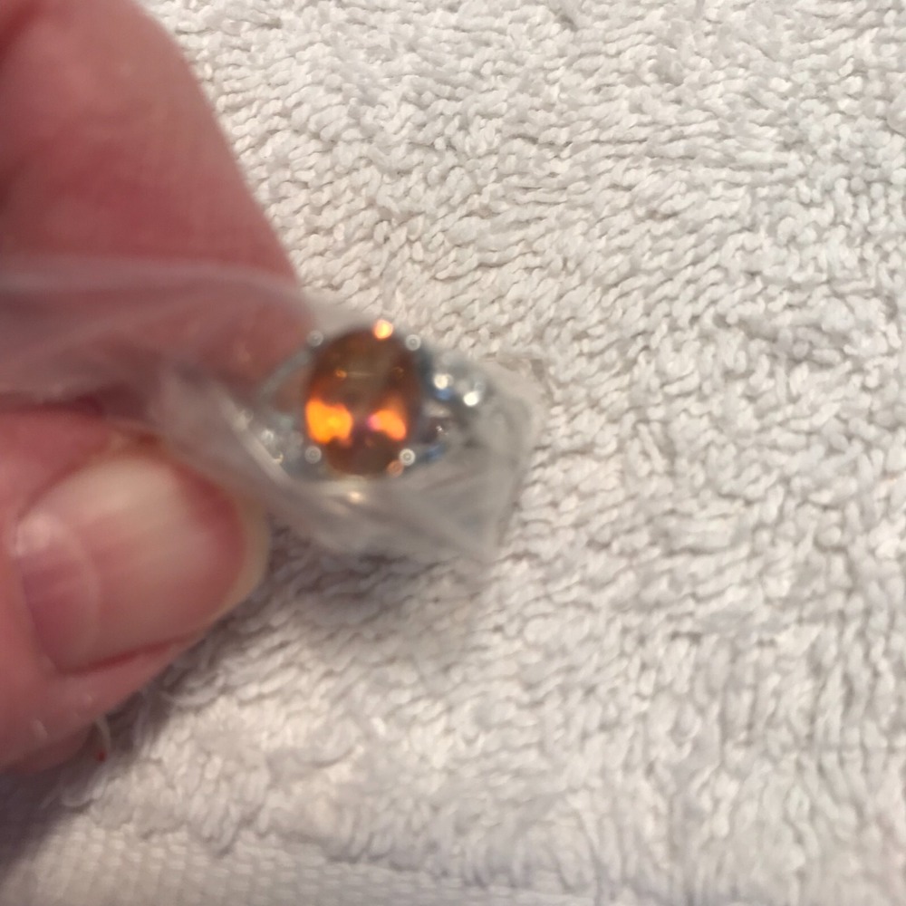 Avon 2005 Sterling Silver Twilight Topaz Ring‎ Size 8